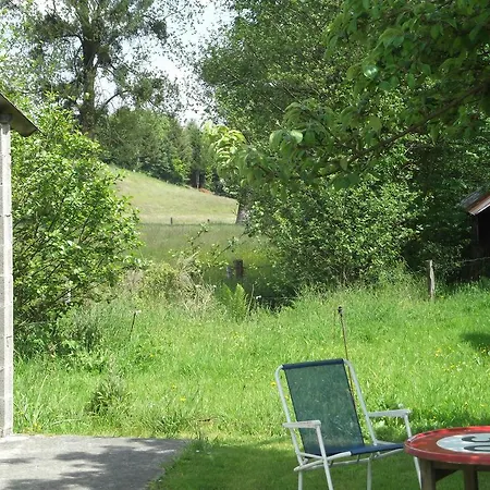 Petite Maison Au Bord De L'eau Casa di campagna